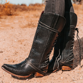 FREEBIRD STYLISH OUTLET WOMEN'S WARDON-BLACK SNAKE | STYLISH OUTLET  FREEBIRD STYLISH OUTLET WOMEN'S WARDON-BLACK SNAKE | STYLISH OUTLET