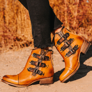 FREEBIRD STYLISH OUTLET WOMEN'S GRECKO-COGNAC | STYLISH OUTLET  FREEBIRD STYLISH OUTLET WOMEN'S GRECKO-COGNAC | STYLISH OUTLET