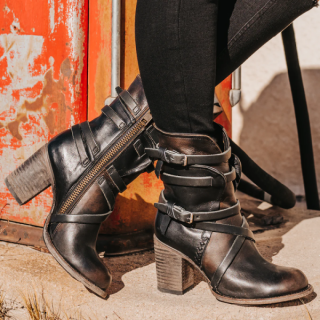 FREEBIRD STYLISH OUTLET WOMEN'S BAKER-BLACK | STYLISH OUTLET  FREEBIRD STYLISH OUTLET WOMEN'S BAKER-BLACK | STYLISH OUTLET