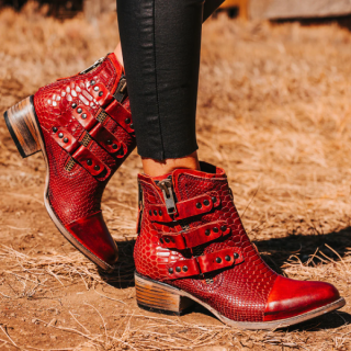 FREEBIRD STYLISH OUTLET WOMEN'S GRECKO-RED | STYLISH OUTLET  FREEBIRD STYLISH OUTLET WOMEN'S GRECKO-RED | STYLISH OUTLET
