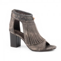 ROPER | WOMEN'S SANDED BROWN LEATHER WITH FRINGE FASHION OPEN TOE MULE-BROWN | STYLISH OUTLET