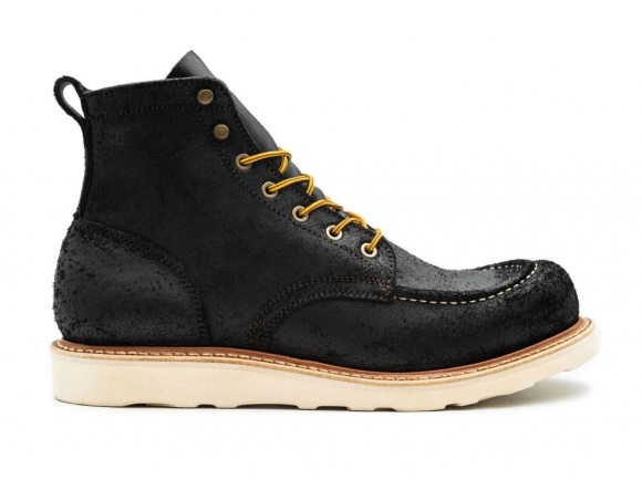Special Offer | Truman Men's Black Oiled Rough Out | Moc Toe Special Offer | Truman Men's Black Oiled Rough Out | Moc Toe
