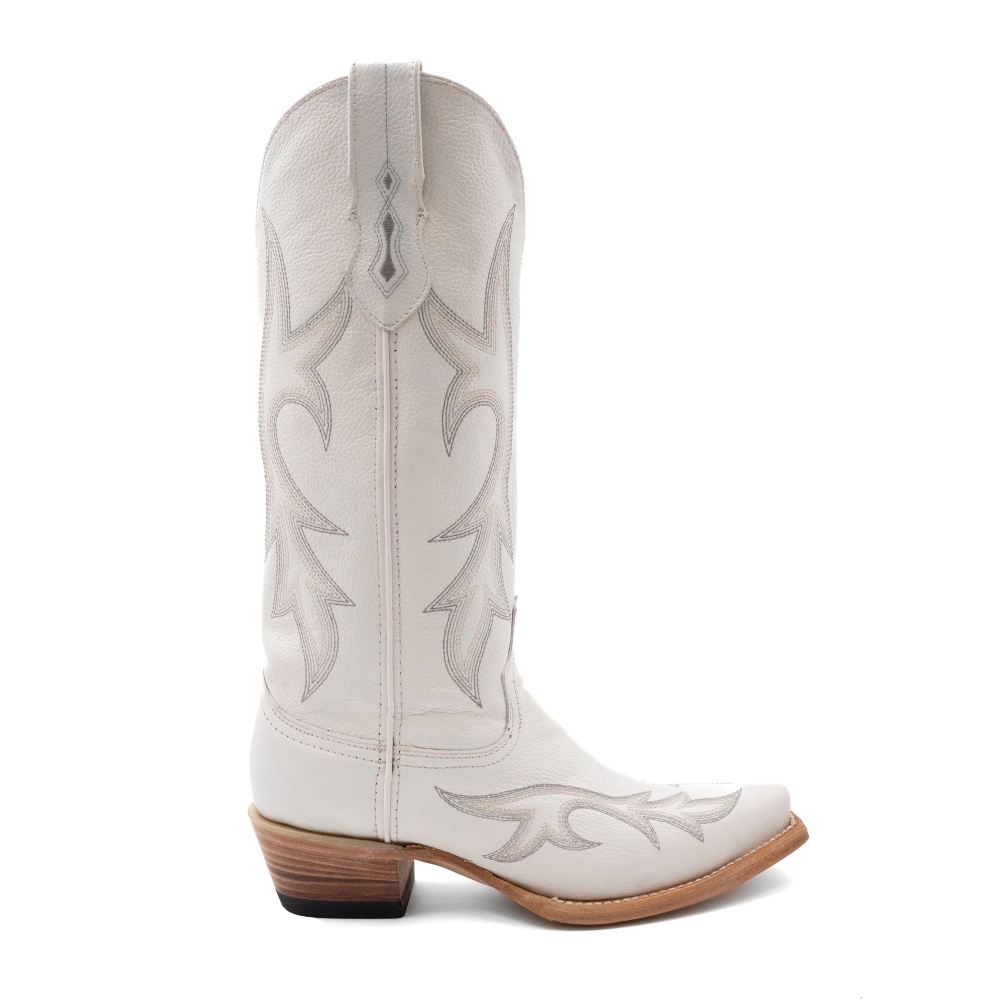 New Arrivals Ferrini Women's Scarlett-White