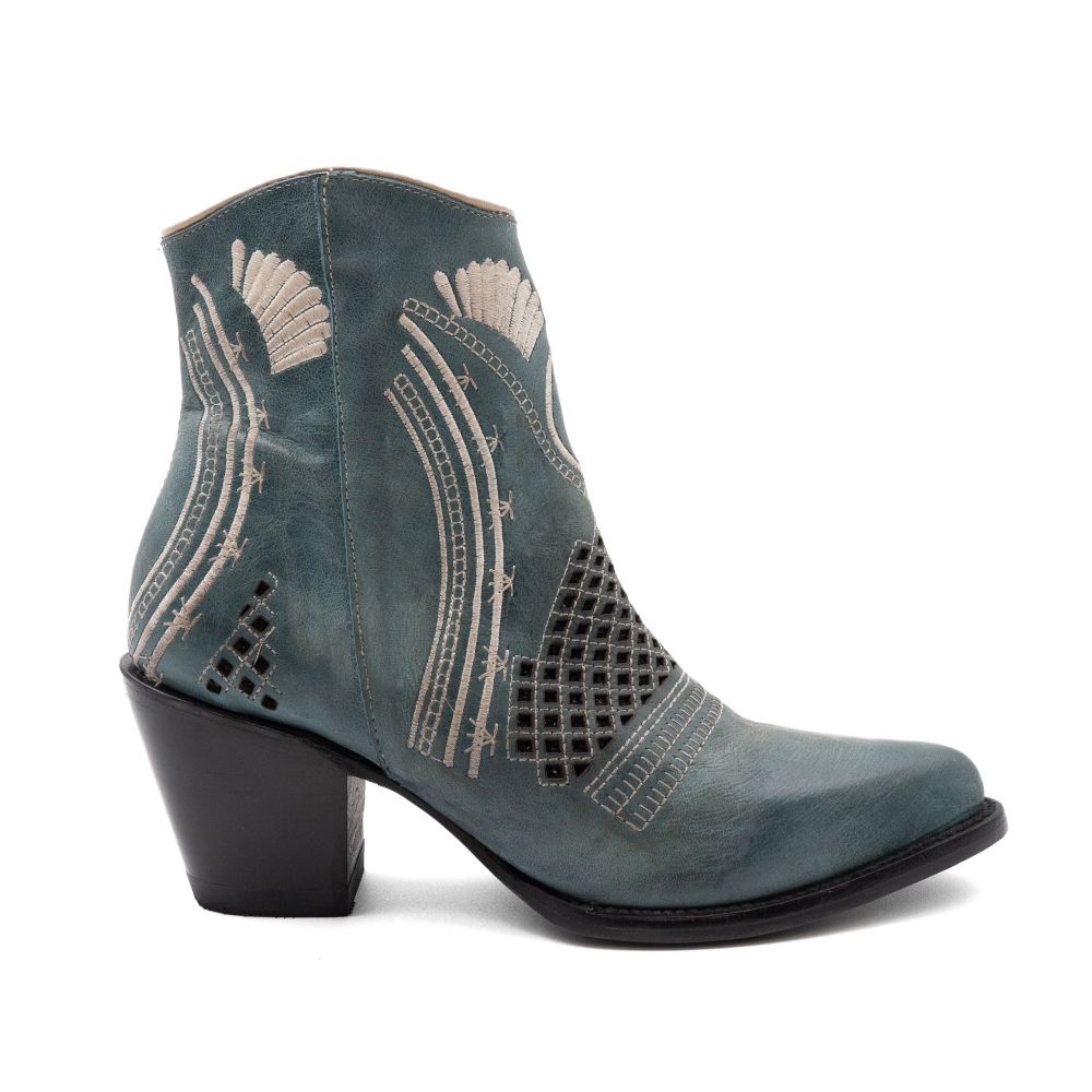 New Arrivals Ferrini Women's Savannah-Blue