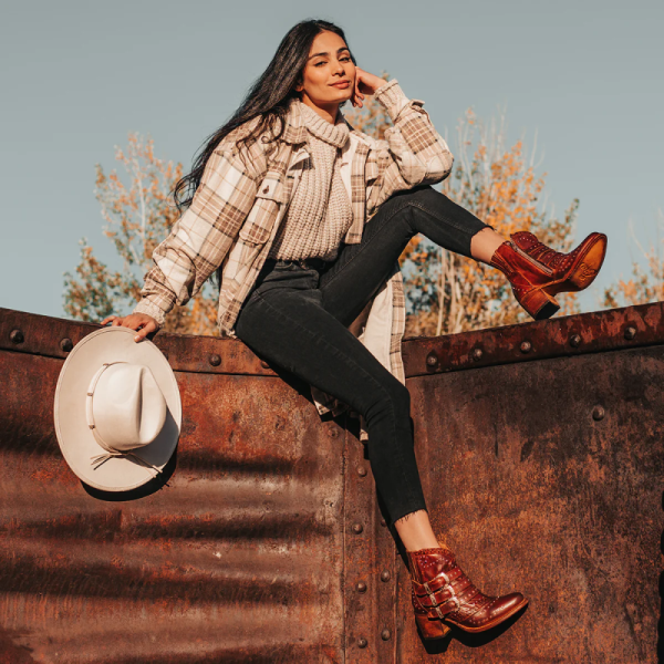 FREEBIRD STYLISH OUTLET WOMEN'S SAVANNA-COGNAC | STYLISH OUTLET
