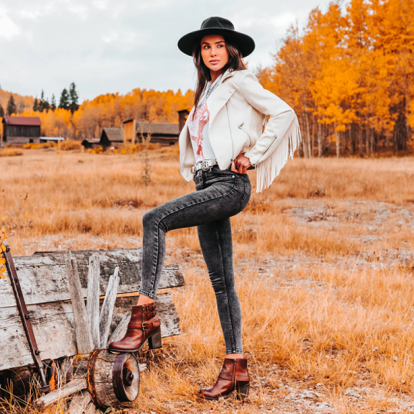 FREEBIRD STYLISH OUTLET WOMEN'S BOLO-COGNAC | STYLISH OUTLET