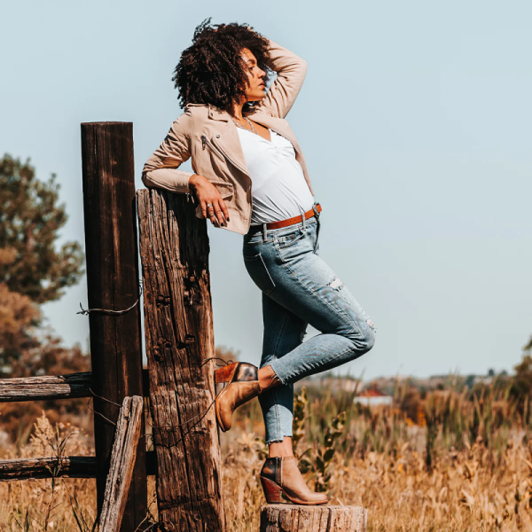 FREEBIRD STYLISH OUTLET WOMEN'S DETROIT-TAUPE | STYLISH OUTLET