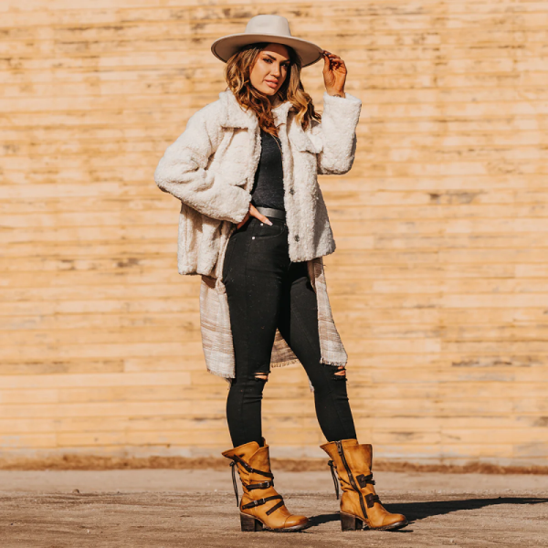 FREEBIRD STYLISH OUTLET WOMEN'S CORA-TAN | STYLISH OUTLET