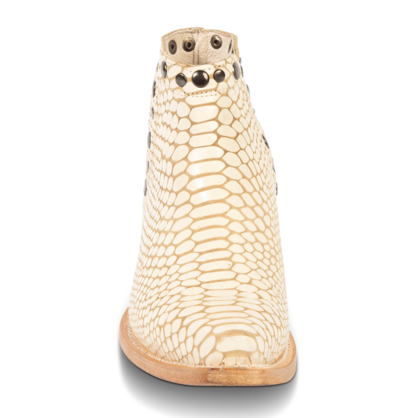 FREEBIRD STYLISH OUTLET WOMEN'S MANDY-WHITE SNAKE | STYLISH OUTLET